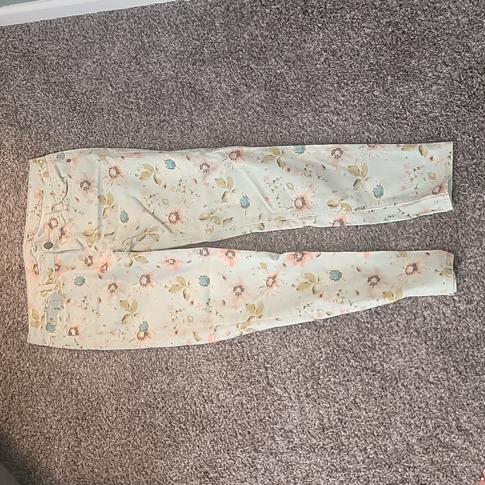 Floral Skinny Jeans - Vanilla Star 🌟
